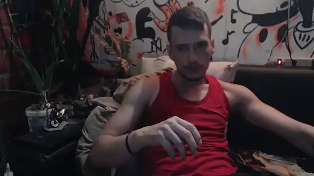 roystonee01 online show from 04-14-26, 01:55