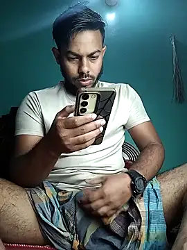 Snapshot of arafat_mia chatting on 12-22-25, 12:40 arafat mia online show from 12-22-25, 12:40