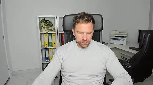 John-E-Dough online show from 12-02-24, 05:37