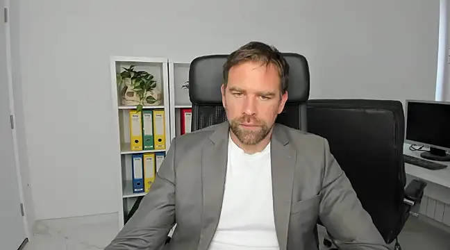 John-E-Dough online show from 12-07-24, 08:44