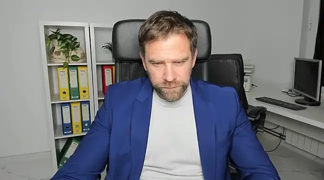 John-E-Dough online show from 12-14-24, 04:56