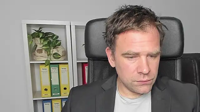 John-E-Dough online show from 12-20-24, 04:53