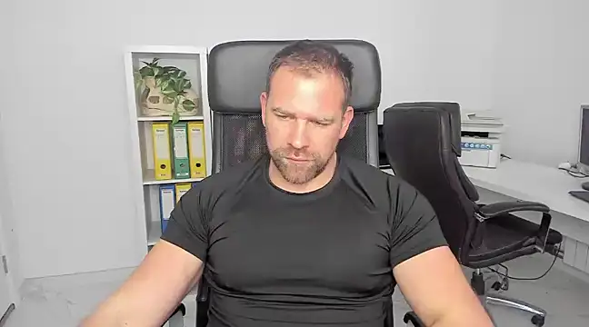 John-E-Dough online show from 01-04-25, 06:52