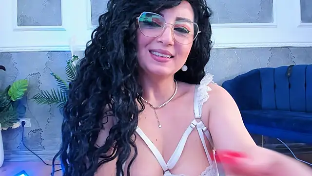 anissia teaser online show from 02-08-25, 08:20