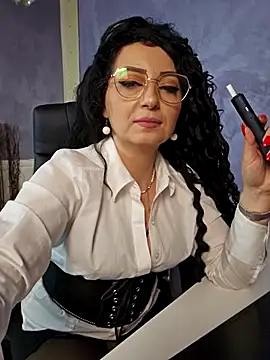 anissia teaser online show from 02-27-25, 07:55