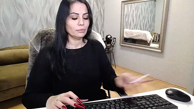 Sara Poison online show from 11-23-25, 03:28