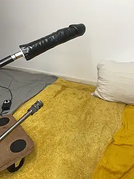 Snapshot of carlianal chatting on 09-21-25, 01:02 carlianal online show from 09-21-25, 01:02