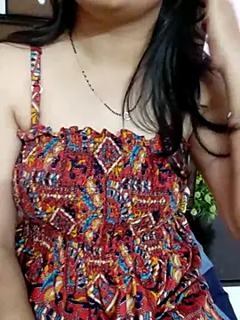 Snapshot of santurmom chatting on 02-20-25, 08:25 santurmom online show from 02-20-25, 08:25