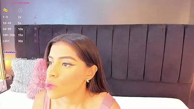 sweetsofia18 online show from 02-26-25, 01:19