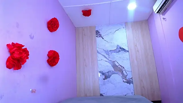 Charlotte Love10 online show from 02-22-25, 06:08