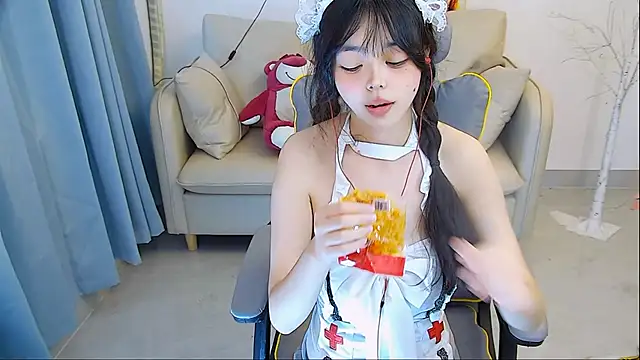 mango-a online show from 12-19-24, 08:34