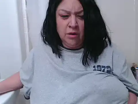 AlyssiaAmoreXO online show from 03-20-25, 02:53