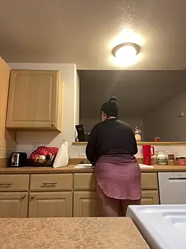 AlyssiaAmoreXO online show from 12-14-25, 02:22