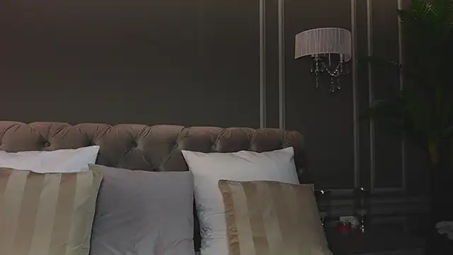 AnnieStylesx online show from 10-18-25, 03:31