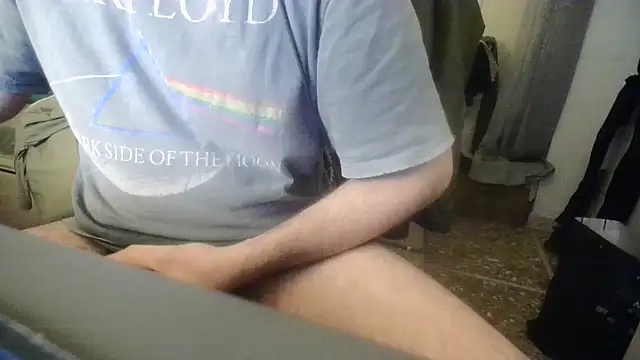 Snapshot of sbrodo96 chatting on 12-17-25, 08:37 sbrodo96 online show from 12-17-25, 08:37