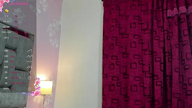 ValentinaThomas online show from 03-20-25, 11:45