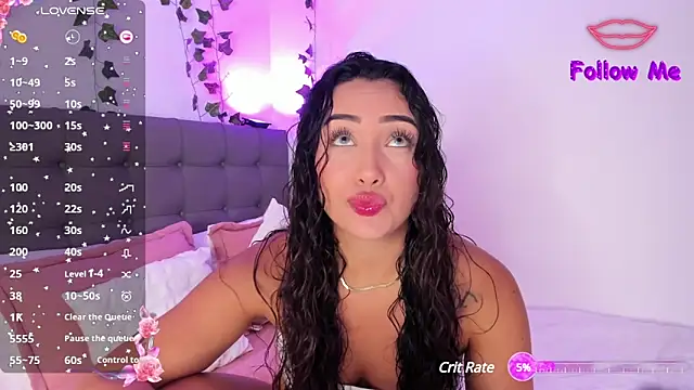 charlotte james0 online show from 02-12-25, 12:48