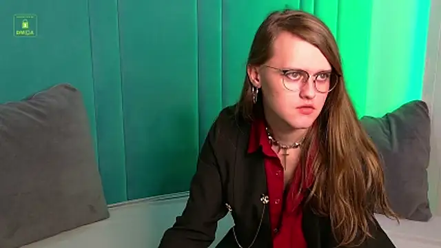 YukoFanee online show from 11-14-25, 08:18