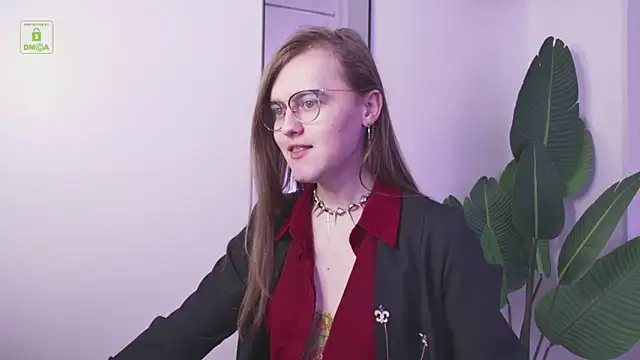 YukoFanee online show from 11-20-25, 08:19