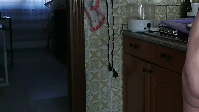 VeneRed online show from 09-21-25, 09:44