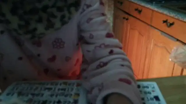 VeneRed online show from 10-10-25, 04:11