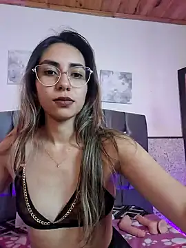 Scarlett Khan online show from 12-31-24, 01:19