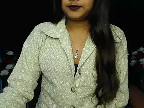 Snapshot of Wish_Queen chatting on 02-08-25, 10:39 Wish Queen online show from 02-08-25, 10:39