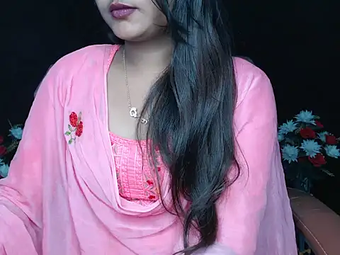 Snapshot of Wish_Queen chatting on 03-01-25, 06:32 Wish Queen online show from 03-01-25, 06:32