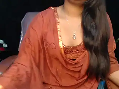 Snapshot of Wish_Queen chatting on 03-18-25, 11:41 Wish Queen online show from 03-18-25, 11:41