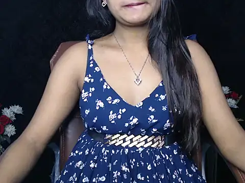 Snapshot of Wish_Queen chatting on 10-15-25, 03:34 Wish Queen online show from 10-15-25, 03:34