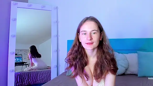 L1ittle kitty  online show from 10-19-25, 05:30