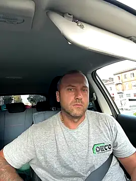 Snapshot of Lecatore80 chatting on 10-03-25, 03:42 Lecatore80 online show from 10-03-25, 03:42