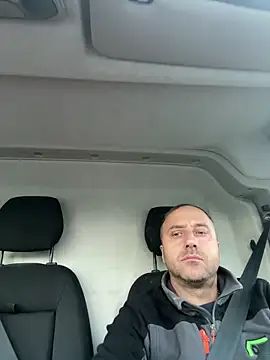 Snapshot of Lecatore80 chatting on 12-18-25, 03:29 Lecatore80 online show from 12-18-25, 03:29