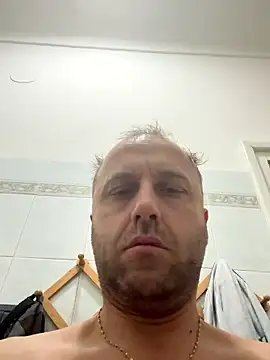 Snapshot of Lecatore80 chatting on 01-08-26, 06:43 Lecatore80 online show from 01-08-26, 06:43