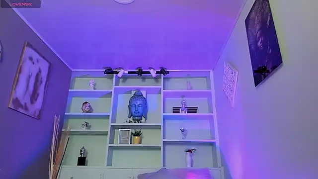 Lucy Williiams online show from 03-18-25, 10:26