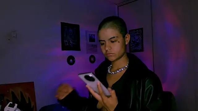 Snapshot of alex_one888 chatting on 01-06-26, 11:07 alex one888 online show from 01-06-26, 11:07