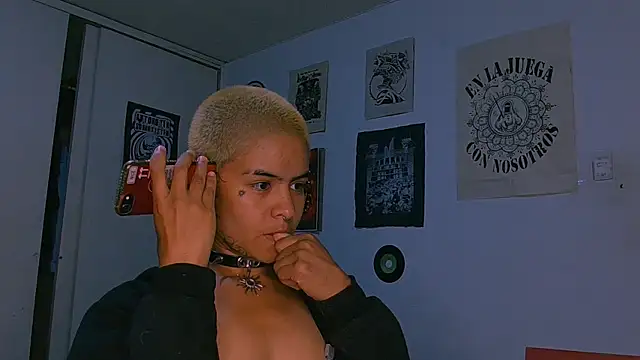 Snapshot of alex_one888 chatting on 03-12-26, 12:17 alex one888 online show from 03-12-26, 12:17