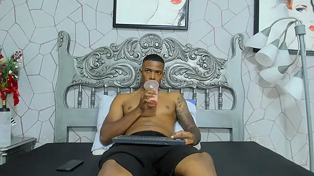 Snapshot of jackmacson chatting on 01-03-25, 10:40 jackmacson online show from 01-03-25, 10:40