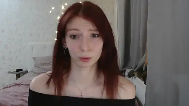 Snapshot of KateBunny chatting on 12-17-25, 03:18 KateBunny online show from 12-17-25, 03:18