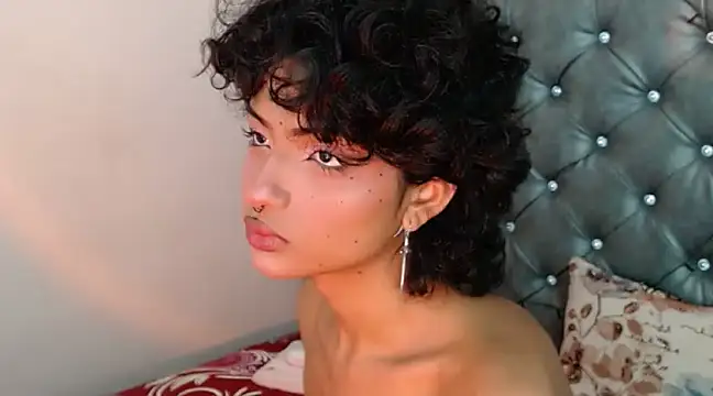 Snapshot of ToshiaKimich chatting on 03-20-25, 06:31 ToshiaKimich online show from 03-20-25, 06:31