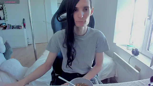 CeriseLapine online show from 03-16-25, 08:32