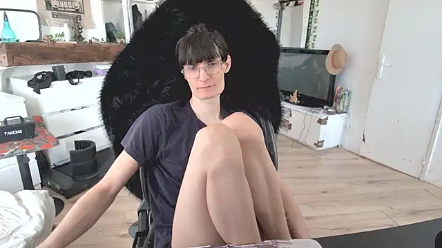 CeriseLapine online show from 10-10-25, 08:13