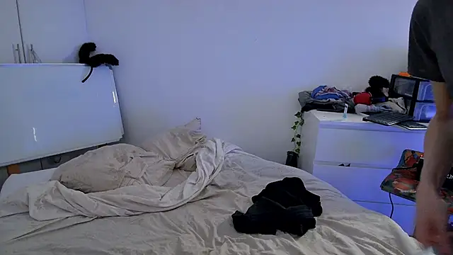 CeriseLapine online show from 11-23-25, 01:16