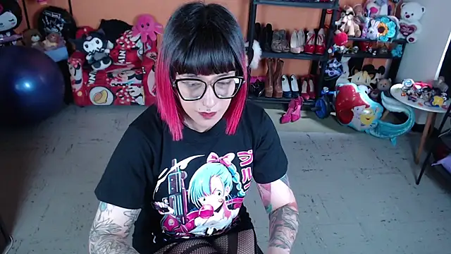 MissMiia2 online show from 11-16-25, 02:55