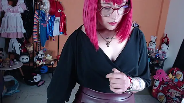 Snapshot of MissMiia2 chatting on 04-25-26, 01:41 MissMiia2 online show from 04-25-26, 01:41