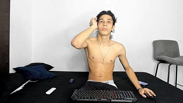 evanscollins online show from 12-18-25, 10:27