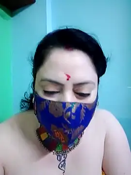 Snapshot of Raja_Ranii chatting on 03-21-25, 01:12 Raja Ranii online show from 03-21-25, 01:12