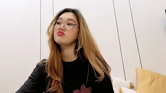 Jennatyan online show from 02-05-26, 07:35