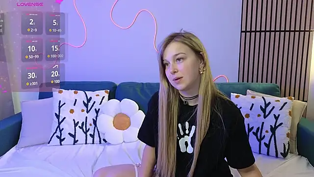 Snapshot of Mel_Nelson chatting on 03-22-25, 10:39 Mel Nelson online show from 03-22-25, 10:39