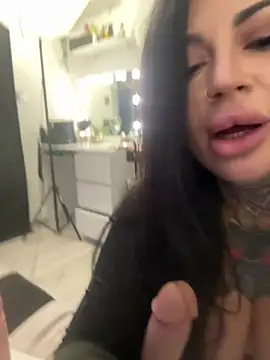 krysstal003 online show from 01-05-25, 01:35